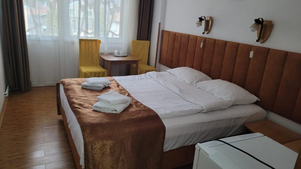 Cameră cvadruplă, Complex Caraiman