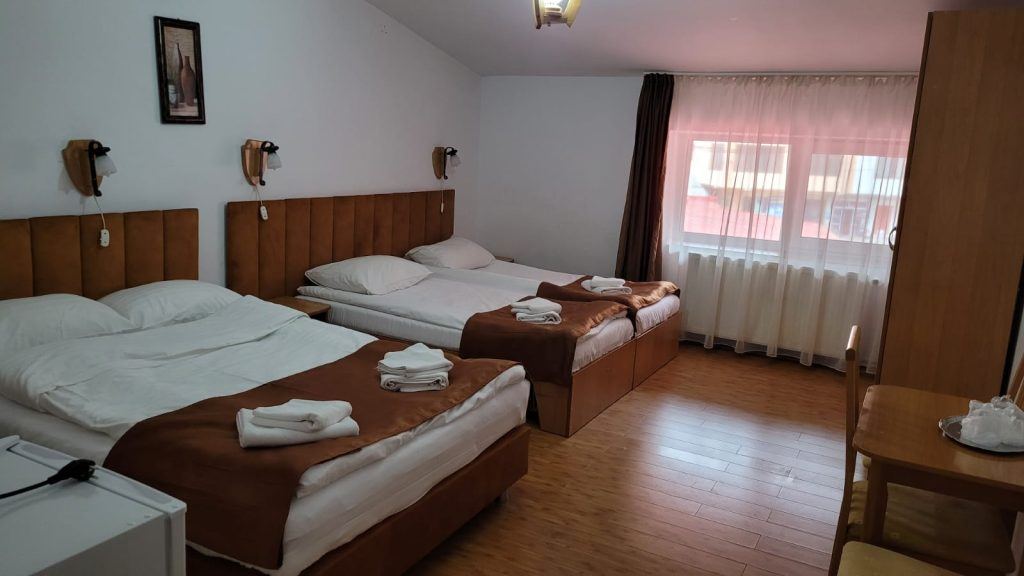 Cameră triplă, Complex Caraiman